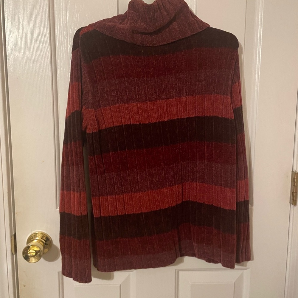 VTG Heirloom Collectibles Striped Turtleneck